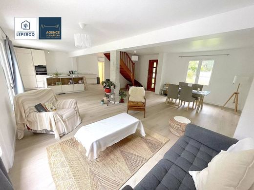 Luxe woning in Ver-sur-Launette, Oise