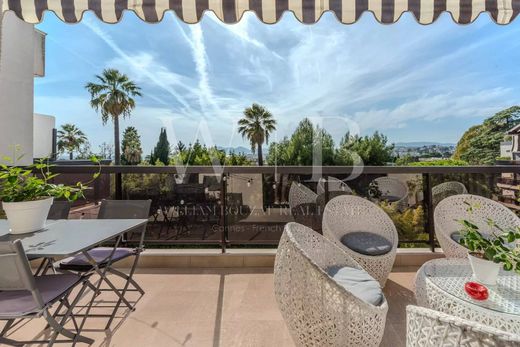 カンヌ, Alpes-Maritimesのアパートメント