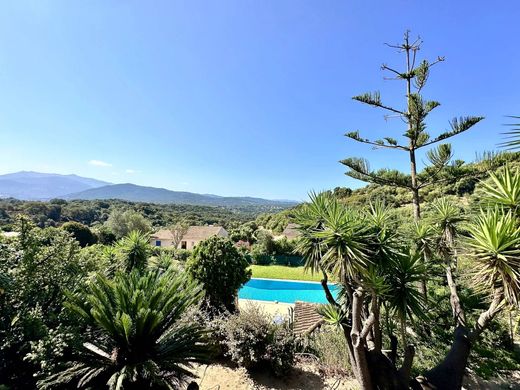 Villa à Bastelicaccia, Corse-du-Sud