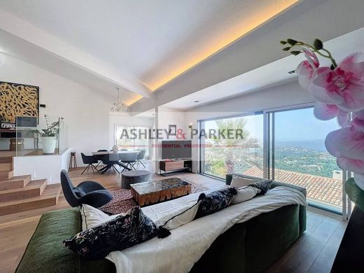 Apartment / Etagenwohnung in Aspremont, Alpes-Maritimes