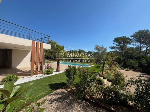 ‏וילה ב  Saint-Raphaël, Var