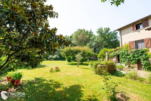 Casa di lusso a Saint-Germain-au-Mont-d'Or, Rhône