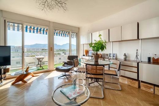 Apartment / Etagenwohnung in Marseille, Bouches-du-Rhône