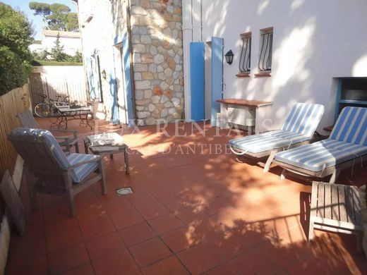 ﺷﻘﺔ ﻓﻲ Antibes, Alpes-Maritimes