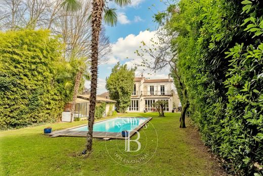 호화 저택 / Le Bouscat, Gironde