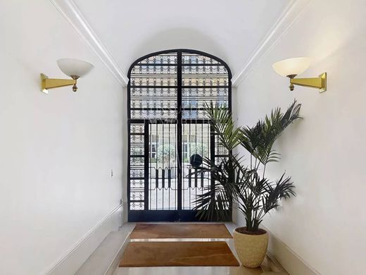 Apartment / Etagenwohnung in Champs-Elysées, Madeleine, Triangle d’or, Paris