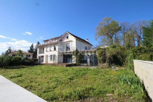 Maison de luxe à Cambo-les-Bains, Pyrénées-Atlantiques