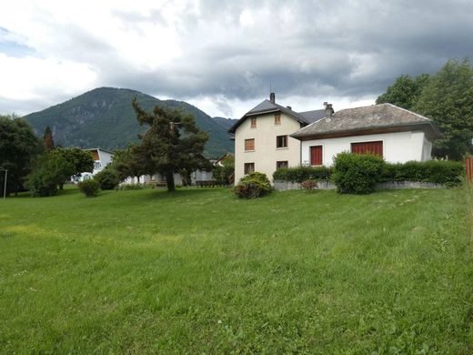 Maison de luxe à Saint-Avre, Savoie