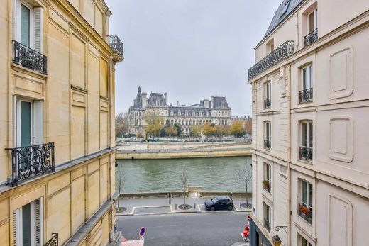 Apartament w Beaubourg, Marais, Notre Dame - Ile de La Cité, Paris