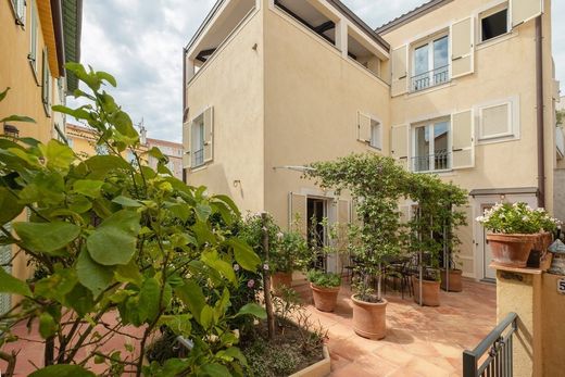 Saint-Jean-Cap-Ferrat, Alpes-Maritimesのヴィラ