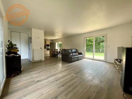 Luxury home in Dardilly, Rhône