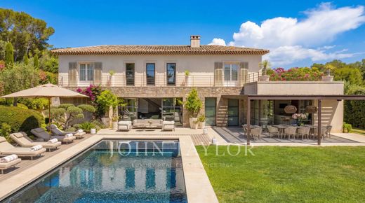 Luxus-Haus in Mougins, Alpes-Maritimes