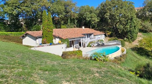 Luxury home in Auch, Gers