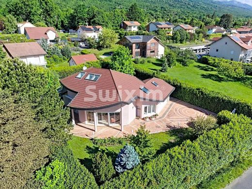 Luxury home in Sergy, Ain