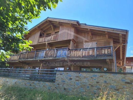 Apartment / Etagenwohnung in Combloux, Haute-Savoie