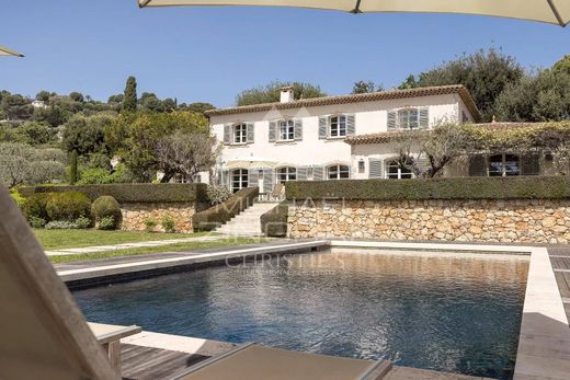 Villa en La Colle-sur-Loup, Alpes Marítimos