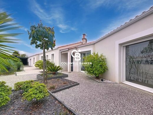 Luxury home in Longeville-sur-Mer, Vendée