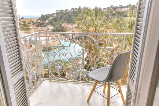Menton, Alpes-Maritimesのアパートメント