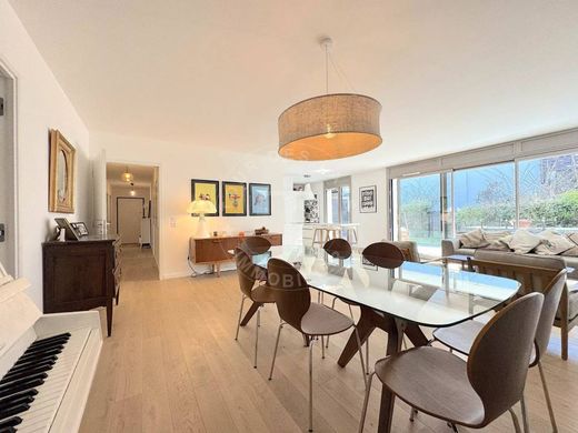 Apartment / Etagenwohnung in Annecy-le-Vieux, Haute-Savoie