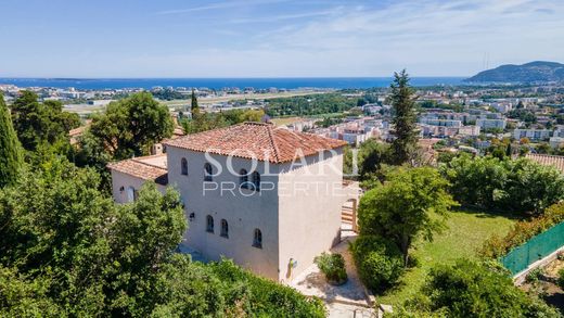 Villa à Mandelieu-la-Napoule, Alpes-Maritimes