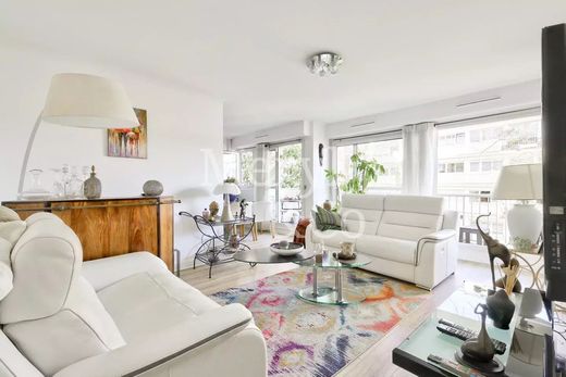 ‏דירה ב  Le Plessis-Robinson, Hauts-de-Seine