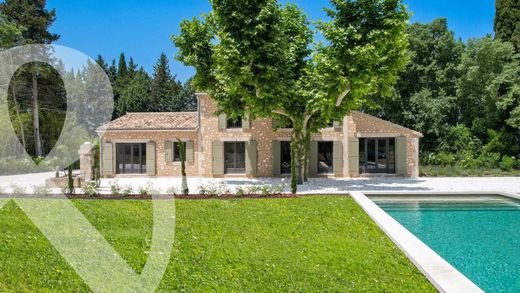Luxury home in Plan-d'Orgon, Bouches-du-Rhône