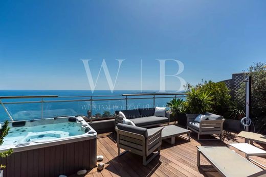 Apartment / Etagenwohnung in Cannes, Alpes-Maritimes