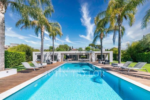 Luxury home in Mougins, Alpes-Maritimes