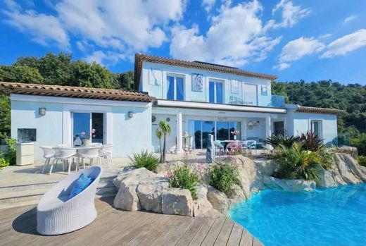 Элитный дом, Иер, Var