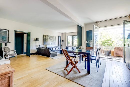 Apartament w Neuilly-sur-Seine, Hauts-de-Seine