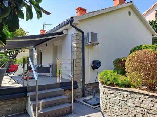 Вилла, Бастия, Upper Corsica