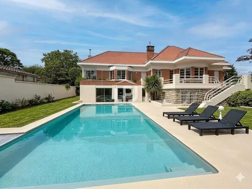 Элитный дом, Portet-sur-Garonne, Upper Garonne