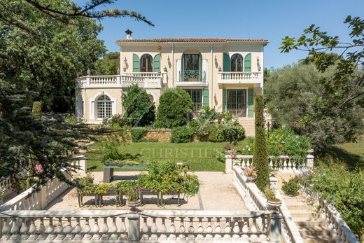 Cagnes-sur-Mer, Alpes-Maritimesのヴィラ