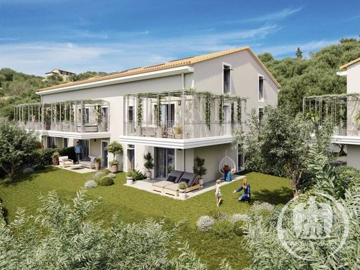 Apartment in Saint-André-de-la-Roche, Alpes-Maritimes