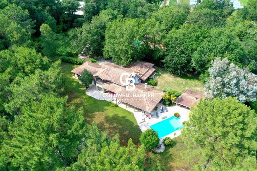 Luxury home in Capbreton, Landes