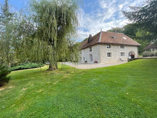 Maison de luxe à Besançon, Doubs