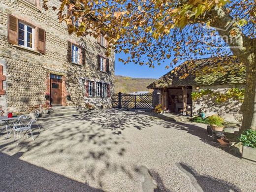 Luxus-Haus in Colombe, Isère