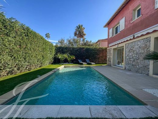 Villa in Antibes, Alpes-Maritimes