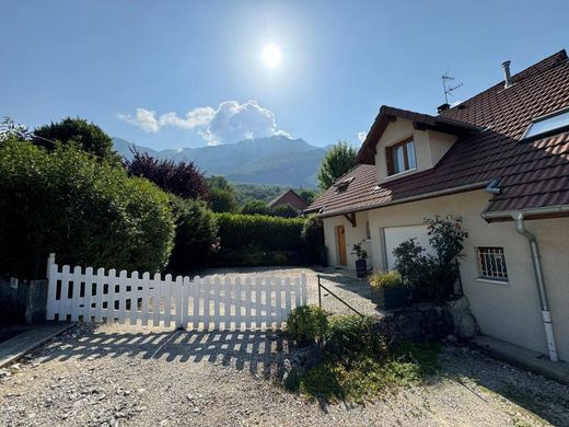 Maison de luxe à Drumettaz, Savoie