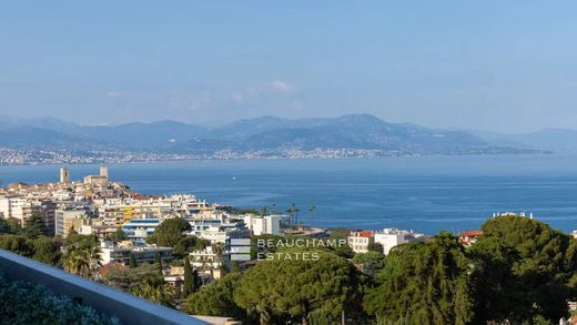 Attico a Antibes, Alpi Marittime