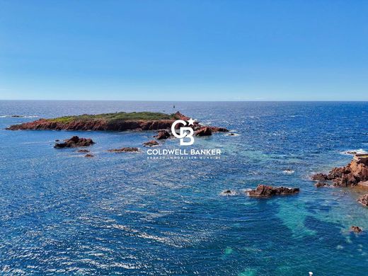 Luxury home in Saint-Raphaël, Var