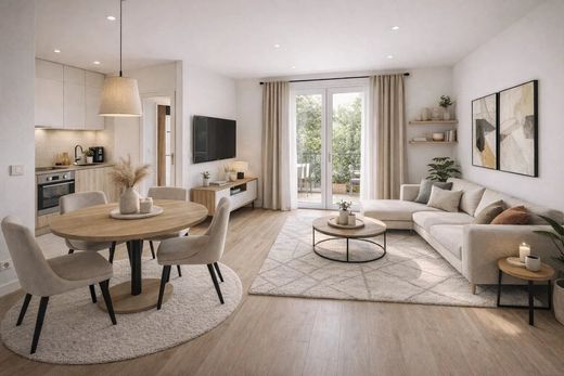 Apartment in Puteaux, Hauts-de-Seine