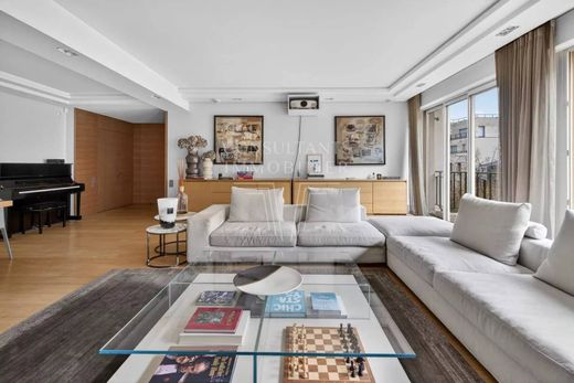 Apartment in La Muette, Auteuil, Porte Dauphine, Paris