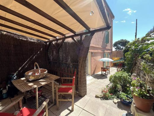 Apartment in Èze, Alpes-Maritimes