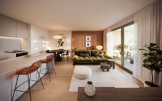 Apartment / Etagenwohnung in Aubervilliers, Seine-Saint-Denis