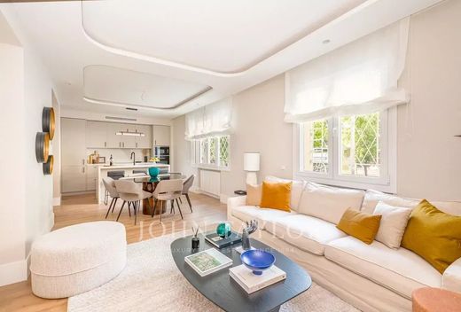 Apartment / Etagenwohnung in Madrid, Provinz Madrid