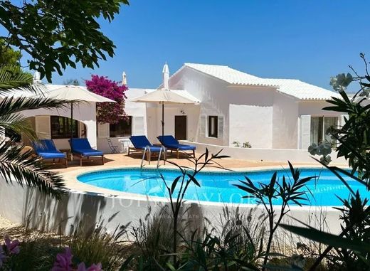 豪宅  Es Canutells, Illes Balears