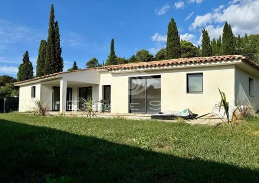 Villa in Auribeau-sur-Siagne, Alpes-Maritimes