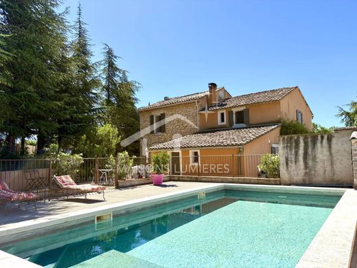 Luksusowy dom w Saint-Saturnin-lès-Apt, Vaucluse