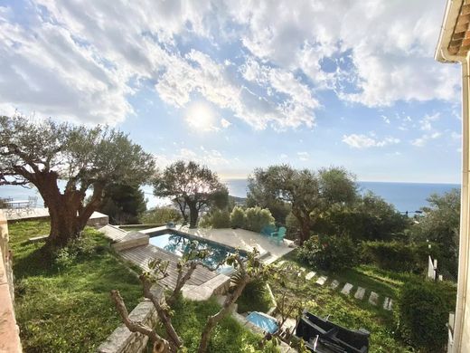 Villa in Roquebrune-Cap-Martin, Alpes-Maritimes